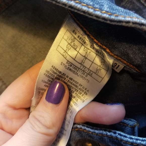 Guess medium wash skinny Jean's - Picture 3 of 5